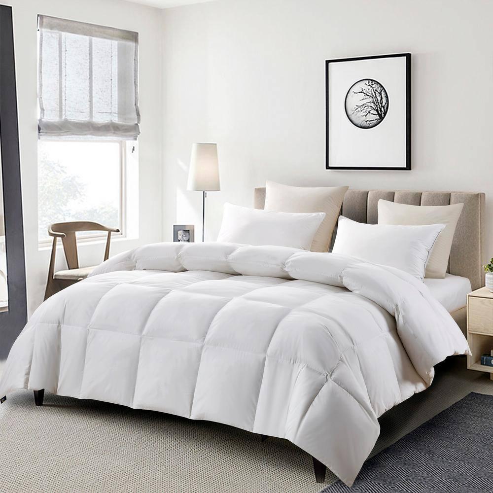 Serta Serta Super Soft 233 Thread Count White Goose Feather And Down Fiber Comforter By Serta All Season Full / Queen