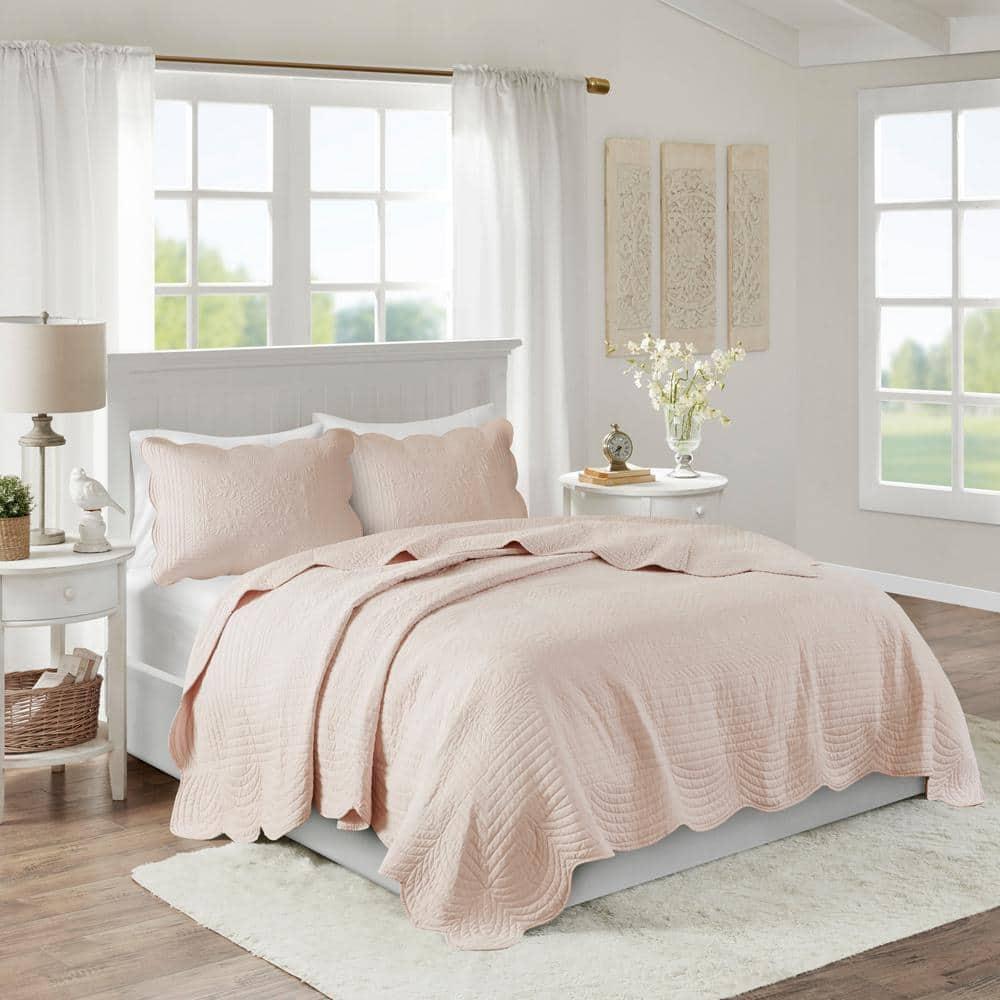 Madison Park Tuscany Scalloped Edge Quilt Set