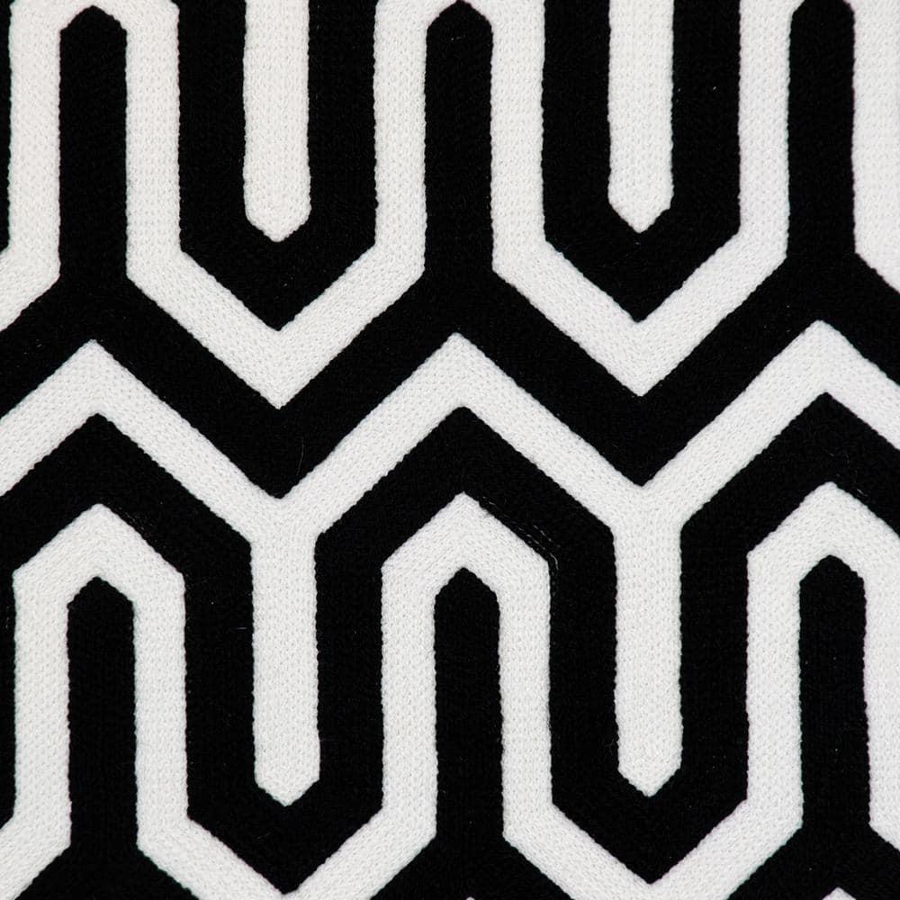 Parkland Collection George Oliver Transitional Geometric Black 20" X 20" Pillow | Wayfair