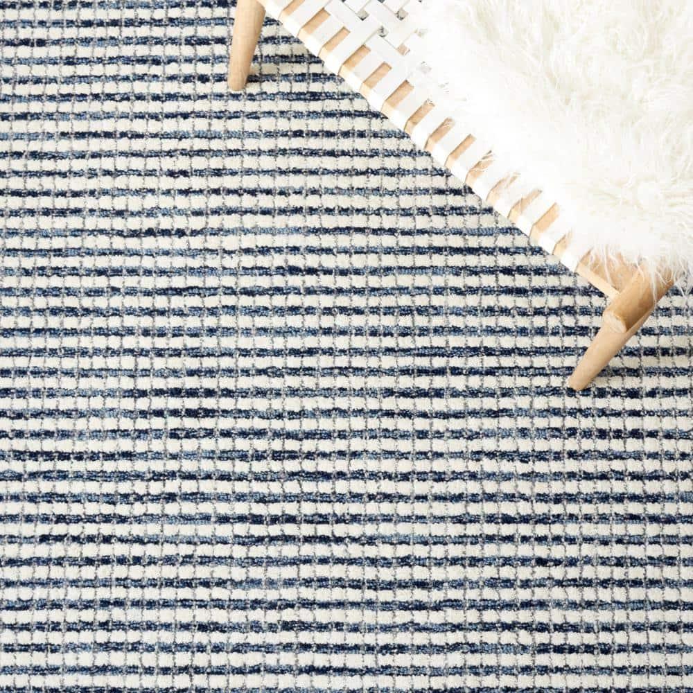 SAFAVIEH Abstract Stephanie Plaid Wool Area Rug, Blue/Ivory, 6' x 6' Square