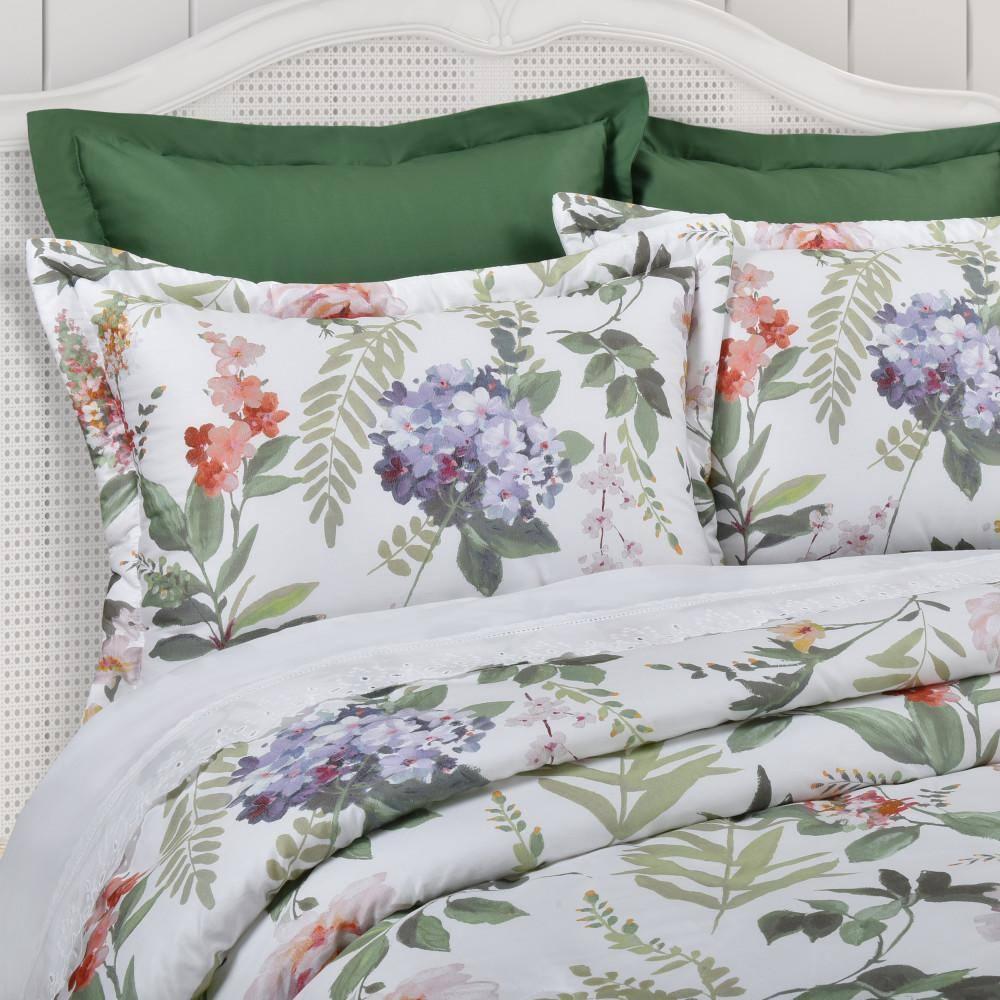 Five Queens Court Claudia Comforter Set