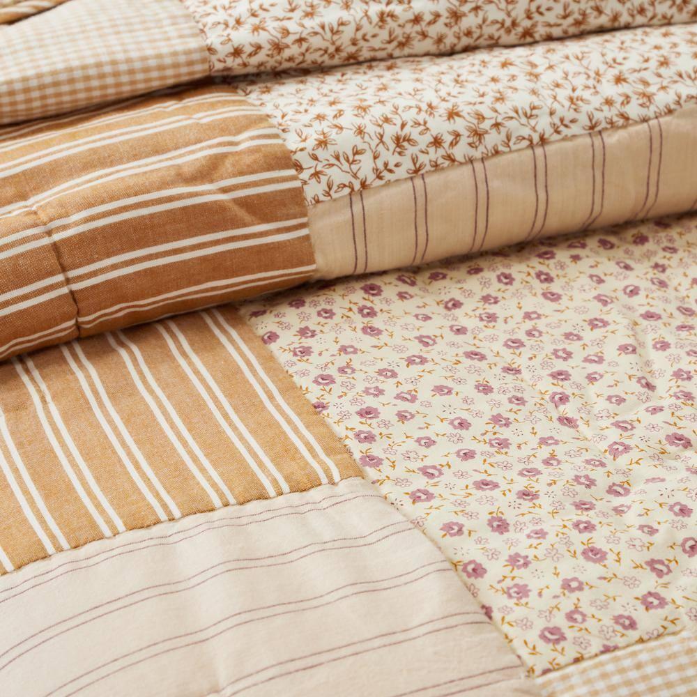 VHC Brands Farmhouse / Country Cotton Twill Patchwork Quilt