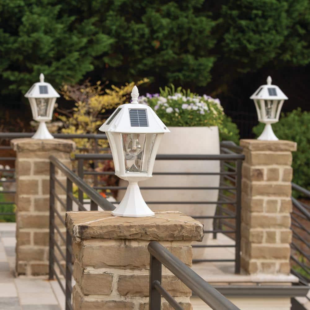 Baytown Ii Bulb Solar Light - Warm White LEDs- Wall/pier/ 3 Inch Fitter Mounts