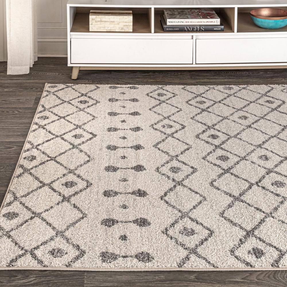 4'x6' Aksil Moroccan Beni Souk Area Rug, Cream/Gray - JONATHAN Y