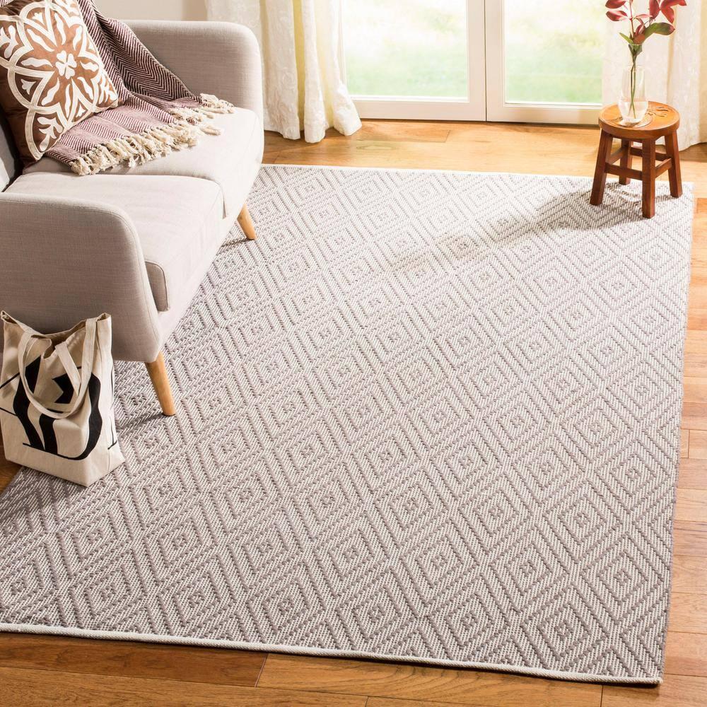 Montauk MTK811 Hand Woven Indoor Area Rug - Grey/Ivory - 5'x8' - Safavieh.
