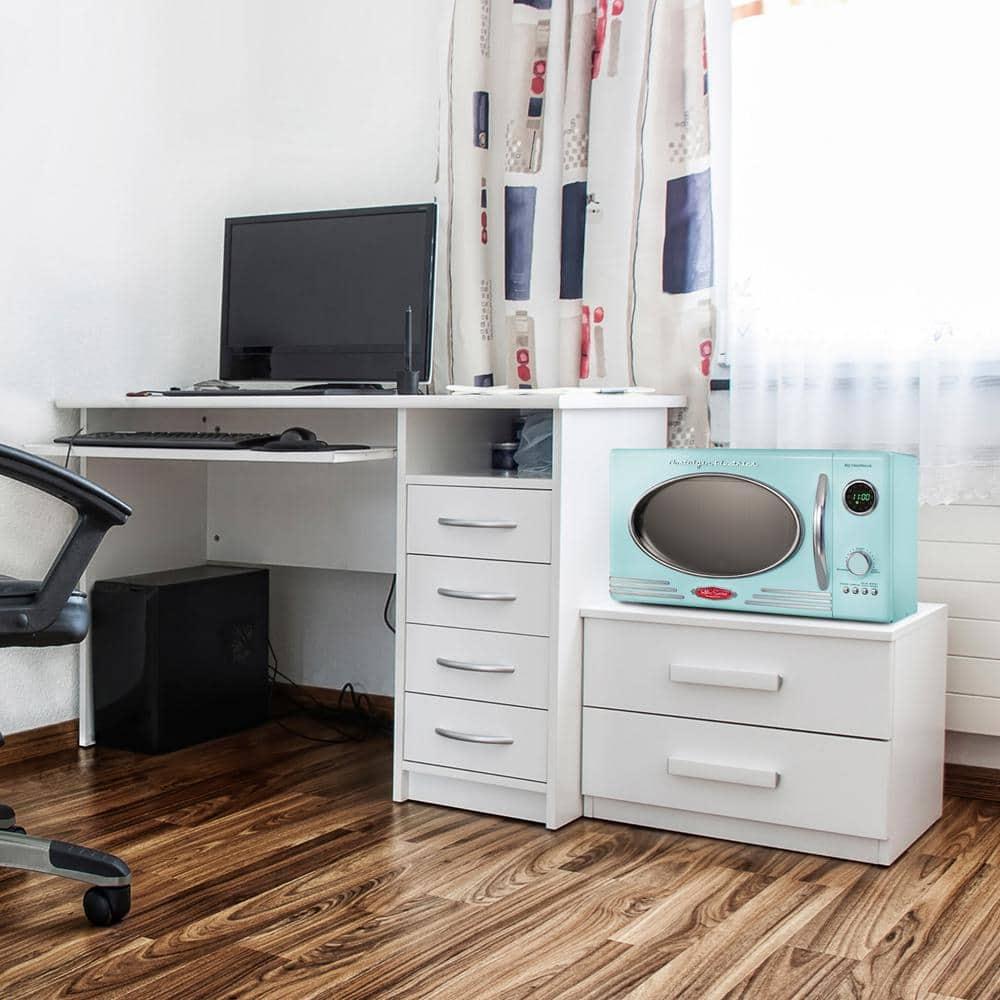 Nostalgia Retro 19" 0.9 cu ft. 800-Watt Countertop Microwave Oven