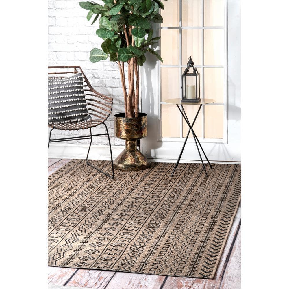 Nuloom Indoor and Outdoor Jamie Area Rug 5x7, Brown