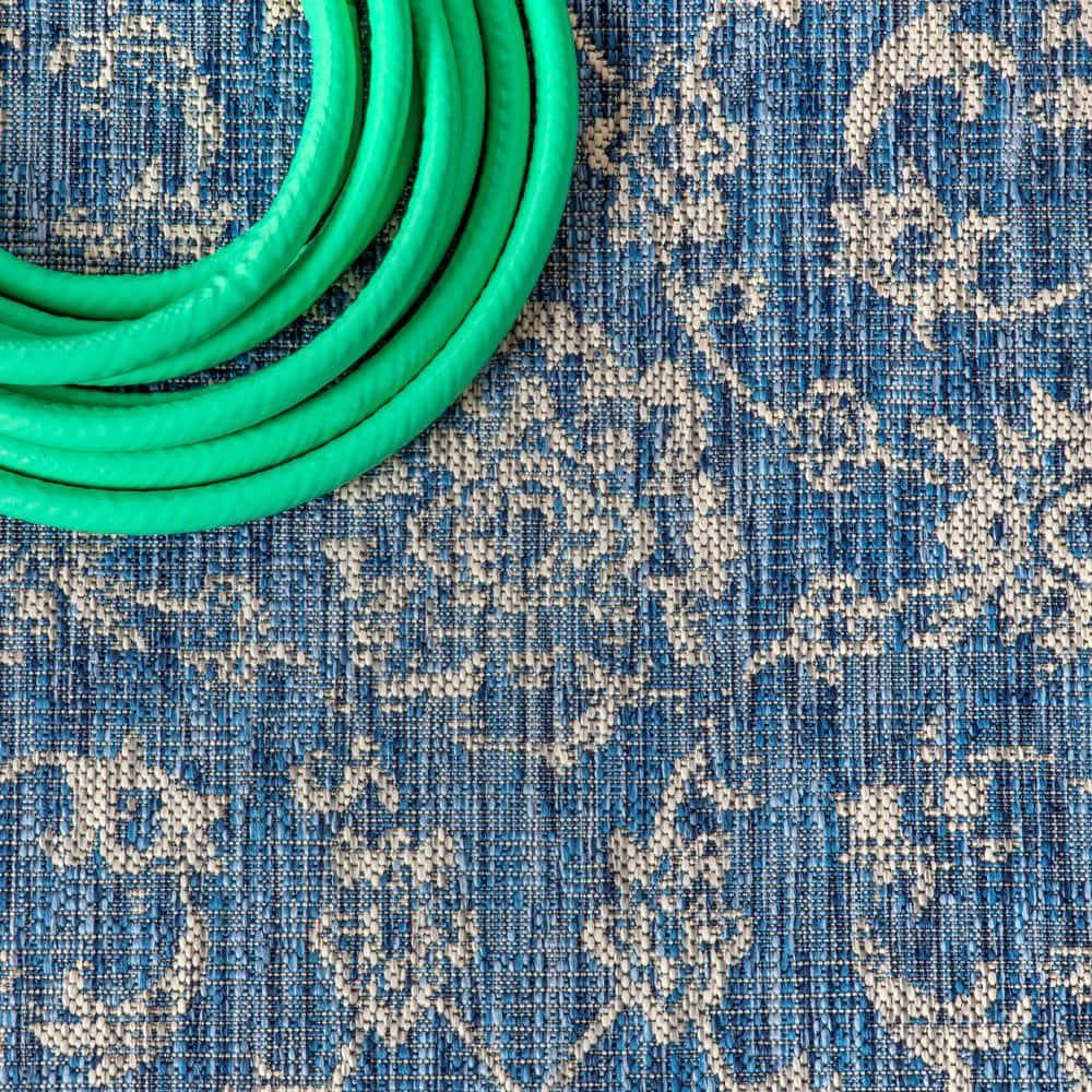 JONATHAN  Y Santa Monica Tela Textured Weave Floral 4 x 6 (ft) Loomed Polypropylene Navy/Gray Rectangular Indoor/Outdoor Border Coastal Area rug