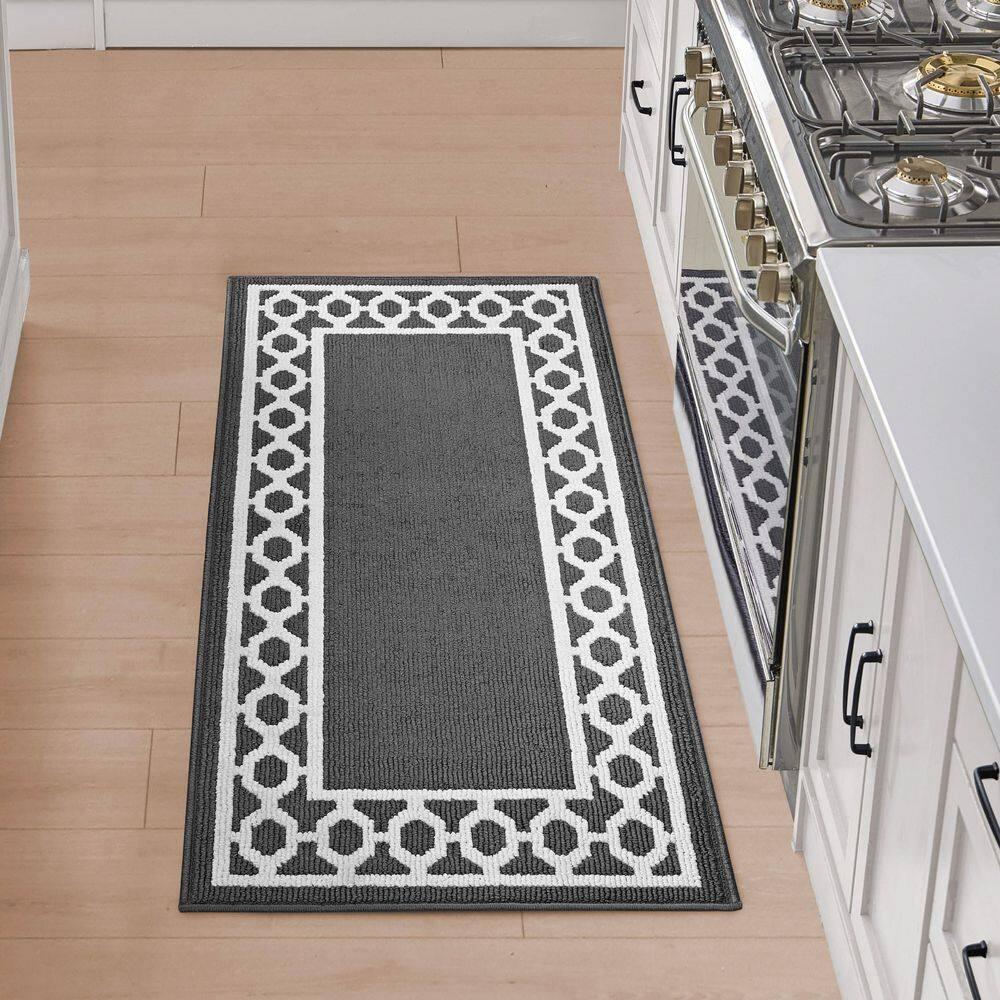 Tufted Performance Trellis Border Runner Rug