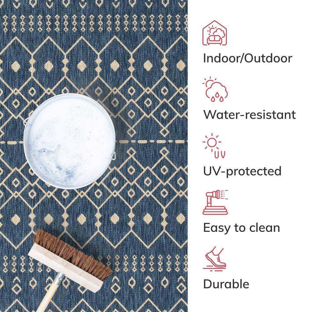 Marshanna Nord Trellis Blue Indoor/Outdoor Flat-Weave Area Rug