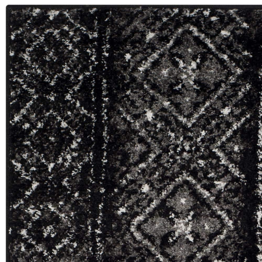 Adirondack ADR111 Machine Made Indoor Accent Rug - Black/Silver - 3'x5' - Safavieh