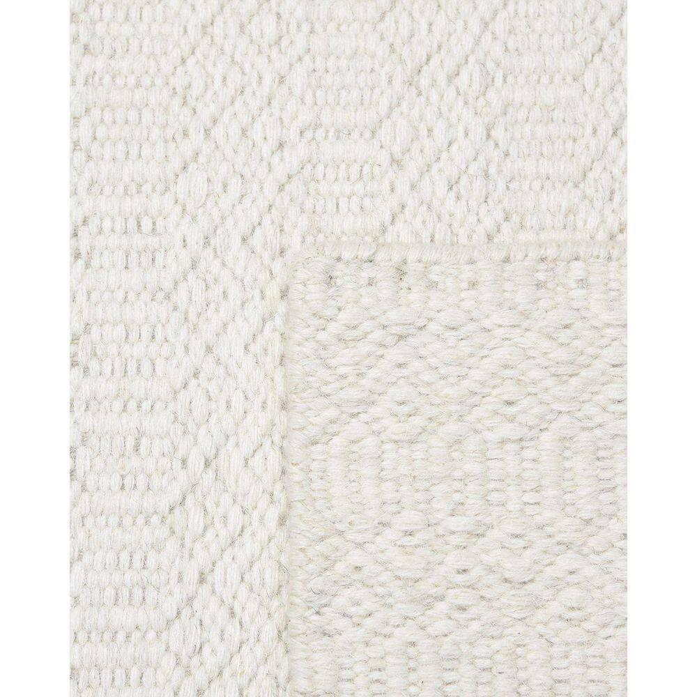 Chatham Geometric Area Rug in Ivory