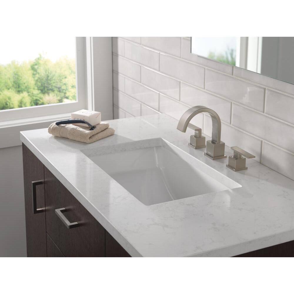 Vero Widespread Bathroom Faucet 3 Hole, 2-handle Bathroom Sink Faucet with Drain Assembly