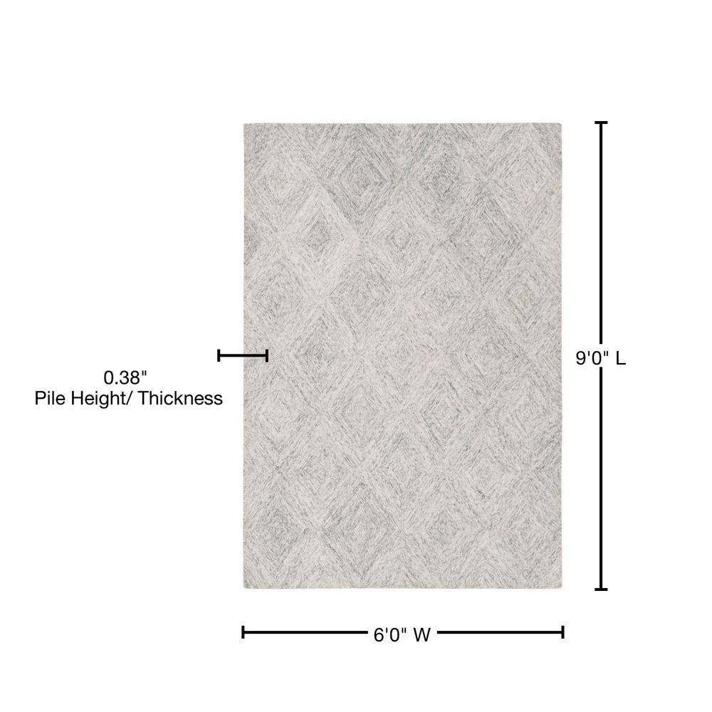 Abstract ABT767 Hand Tufted Area Rug - Silver - 6' X 9' - Safavieh.