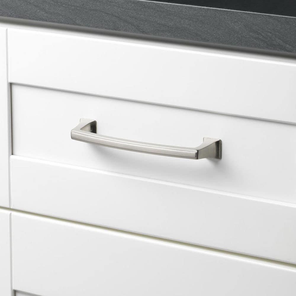 Deco Center to Center Arch Pull