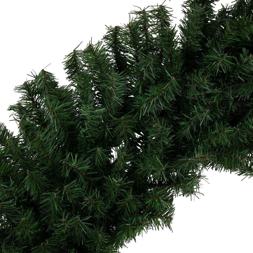 Canadian Canadian Pine Artificial Christmas Wreath