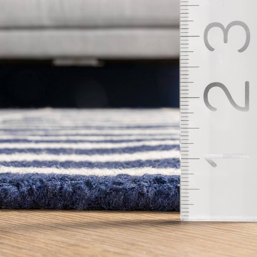 Nuloom Lemuel Geometric 4x6 Wool Indoor Area Rug for Living Room Bedroom Dining Room Kitchen, Navy/Ivory