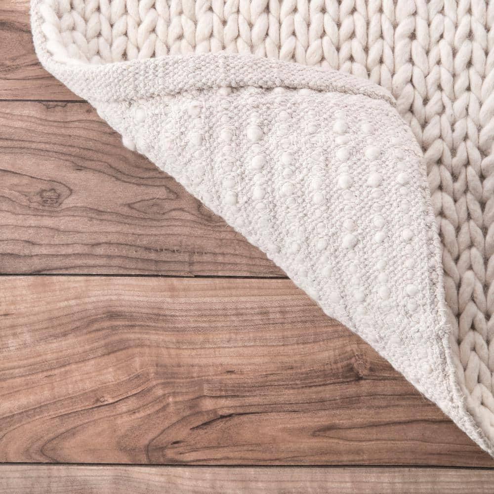 Caryatid Chunky Woolen Cable Off-White 6 ft. Round Rug