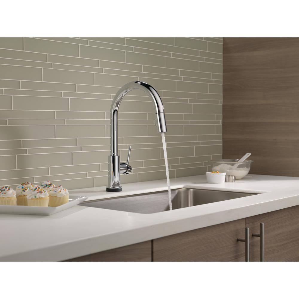 Trinsic Pull Down Sprayer Touch and Voice Control Kitchen Sink Faucet, Touch Control Kitchen Faucet