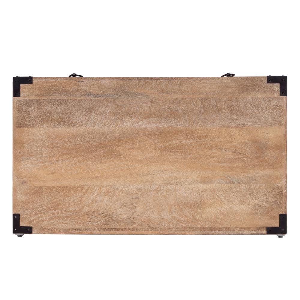 Aerial Accent Chest