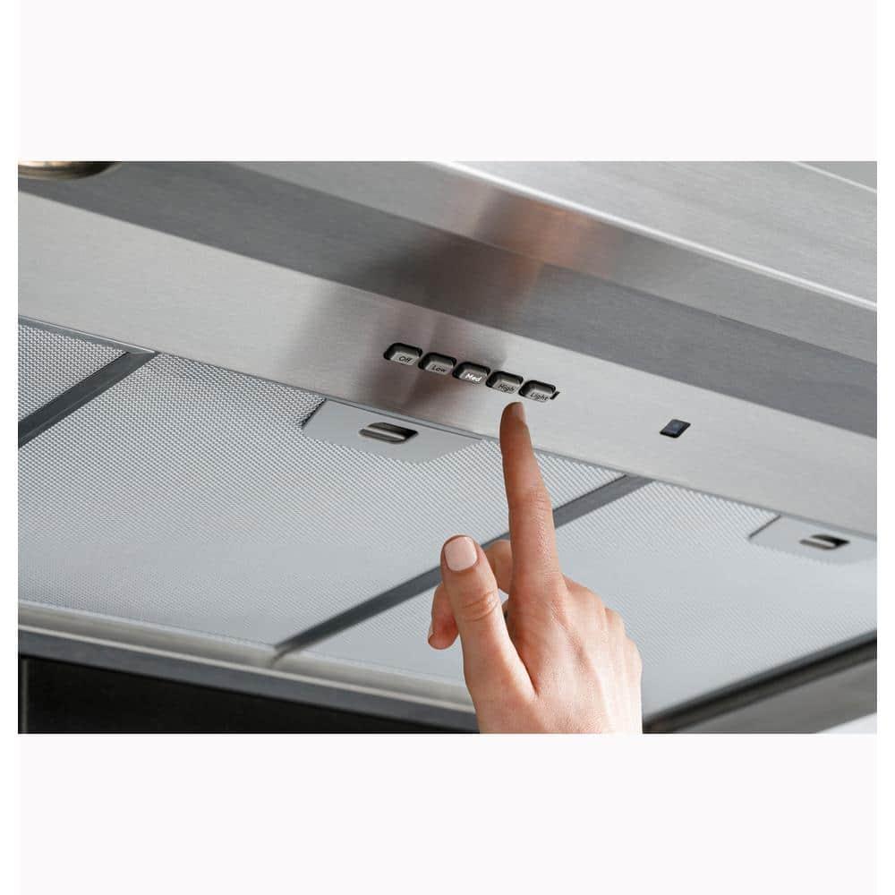 36" 600 CFM Convertible Wall Mount Range Hood in Silver with Night Light