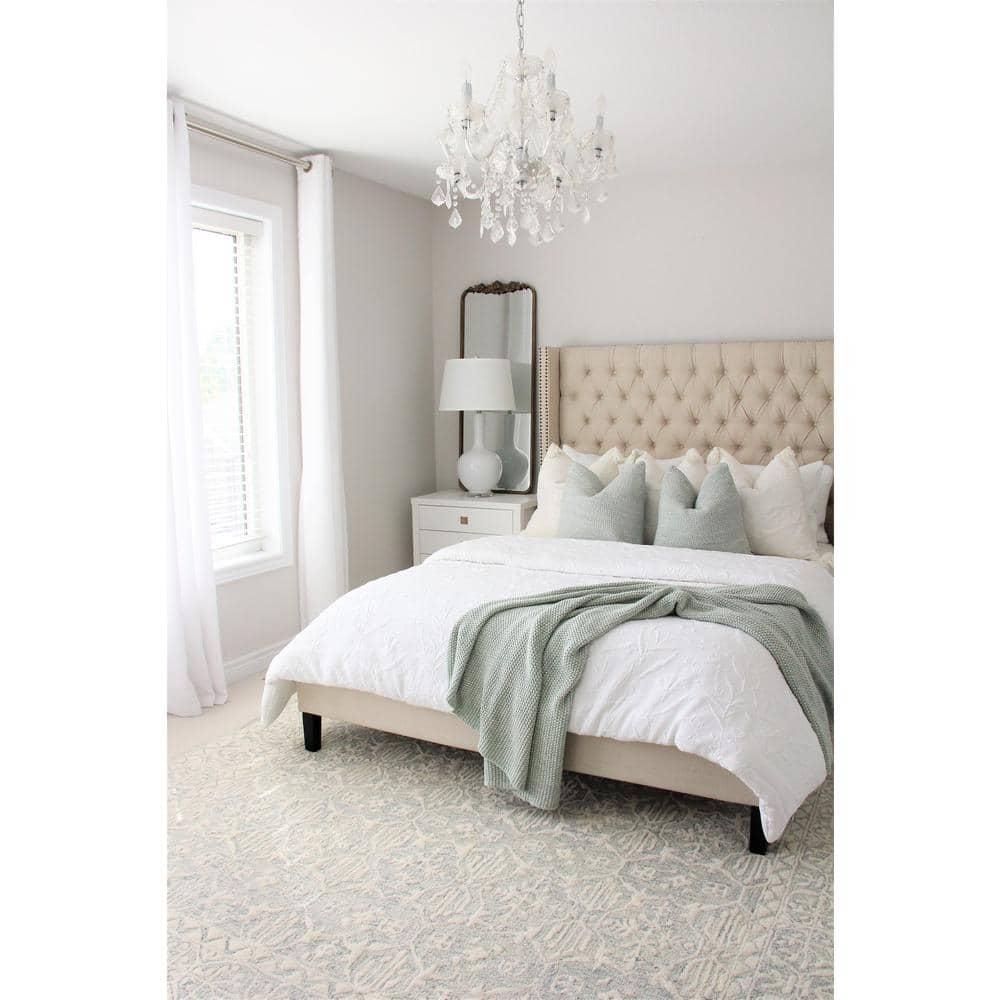 Metro MET903 Hand Tufted Indoor Area Rug - Light Grey/Ivory - 6'x6' - Safavieh