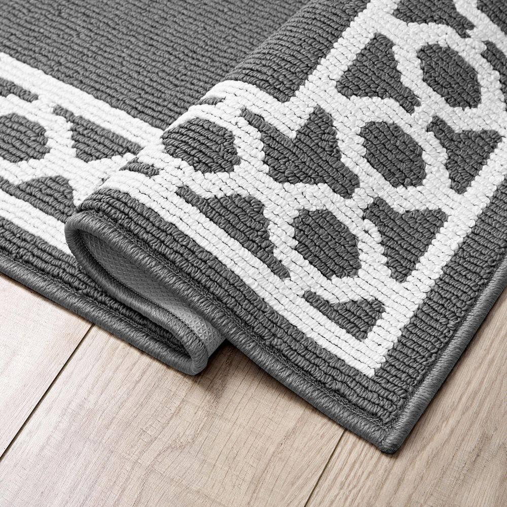 Tufted Performance Trellis Border Runner Rug
