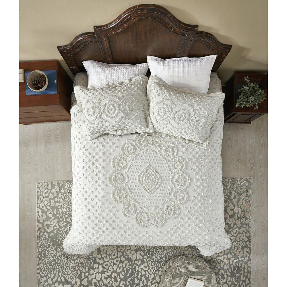 Heirloom Collection in Medillian Design Ivory Cotton Tufted Chenille Bedspread - Better Trends