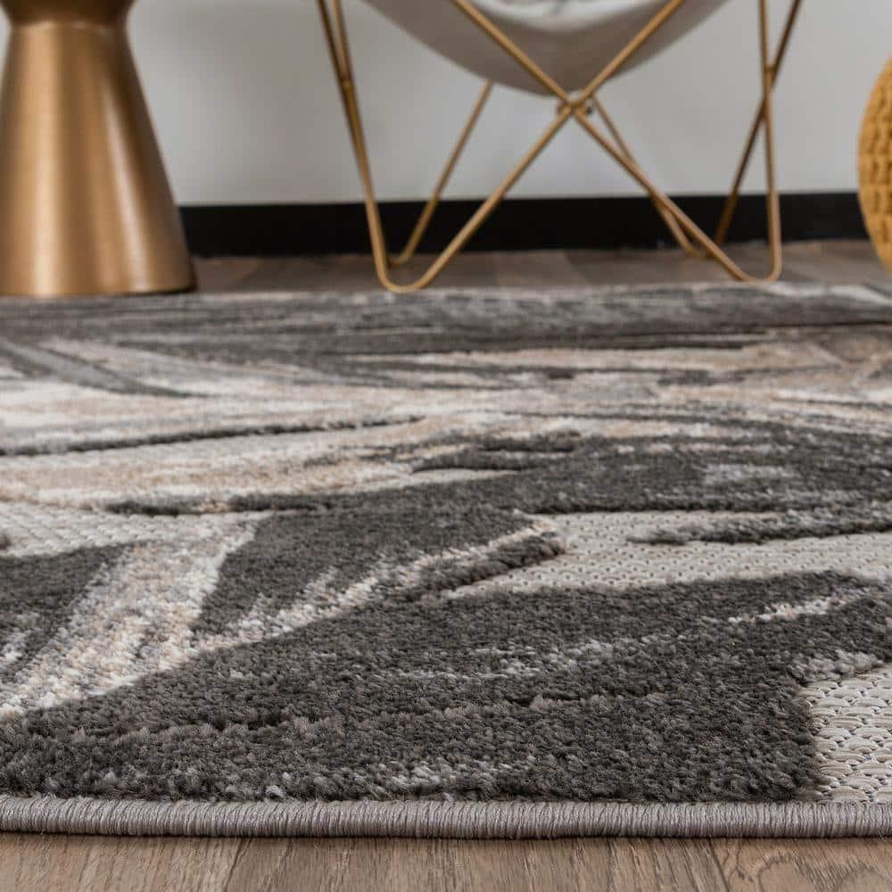 World Rug Gallery Floral Leaves Indoor/Outdoor Area Rug - Gray 7'10" x 10':  Weather-Resistant,  Low Pile,  Patio Rug