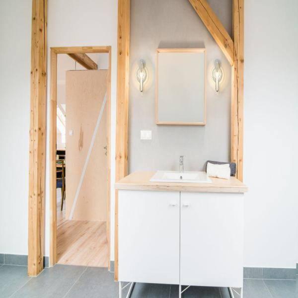 Z-Lite Contour 1 - Light Wall Light in  White