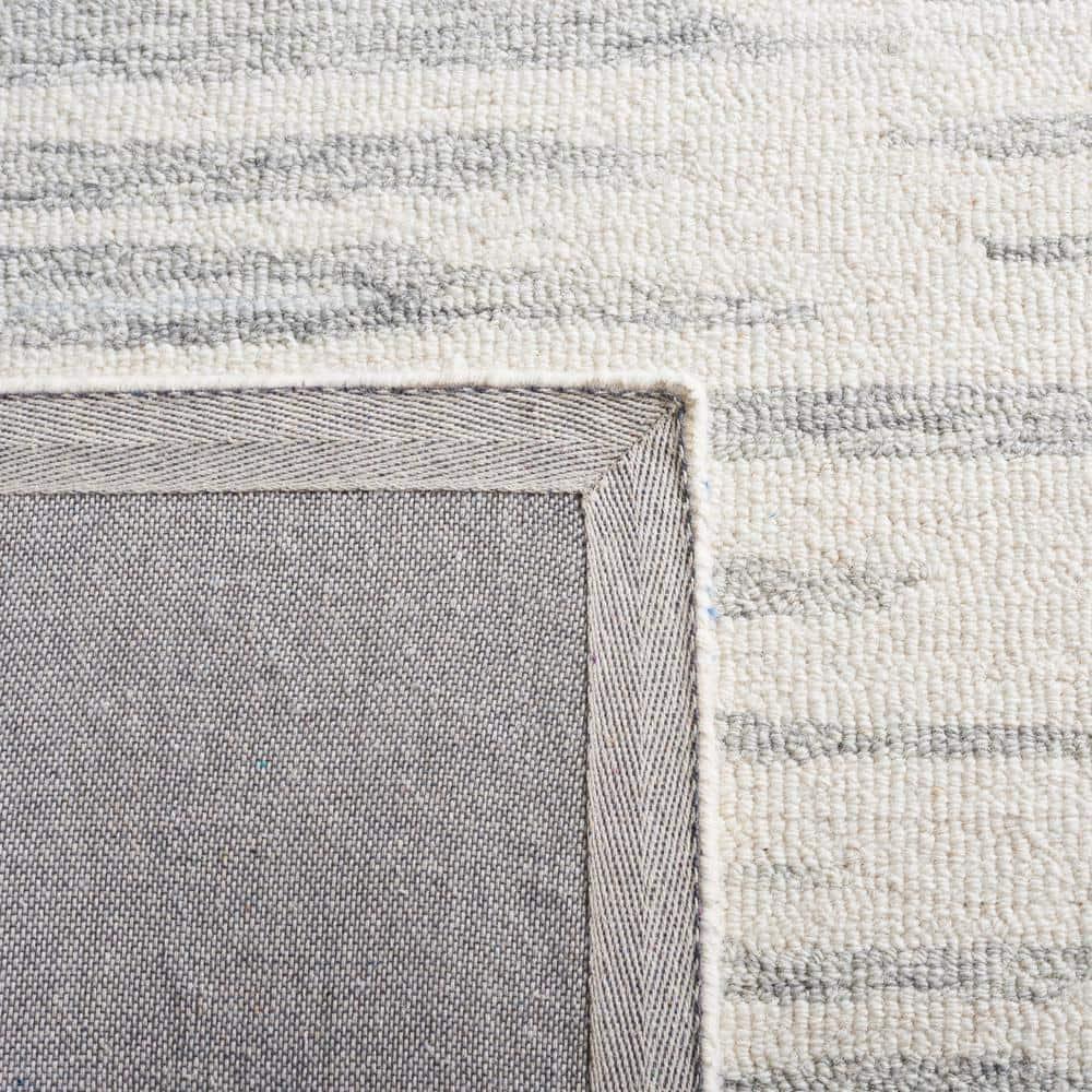 Abstract ABT926 Handmade Indoor Area Rug - Ivory/Light Blue - 4'x6' - Safavieh