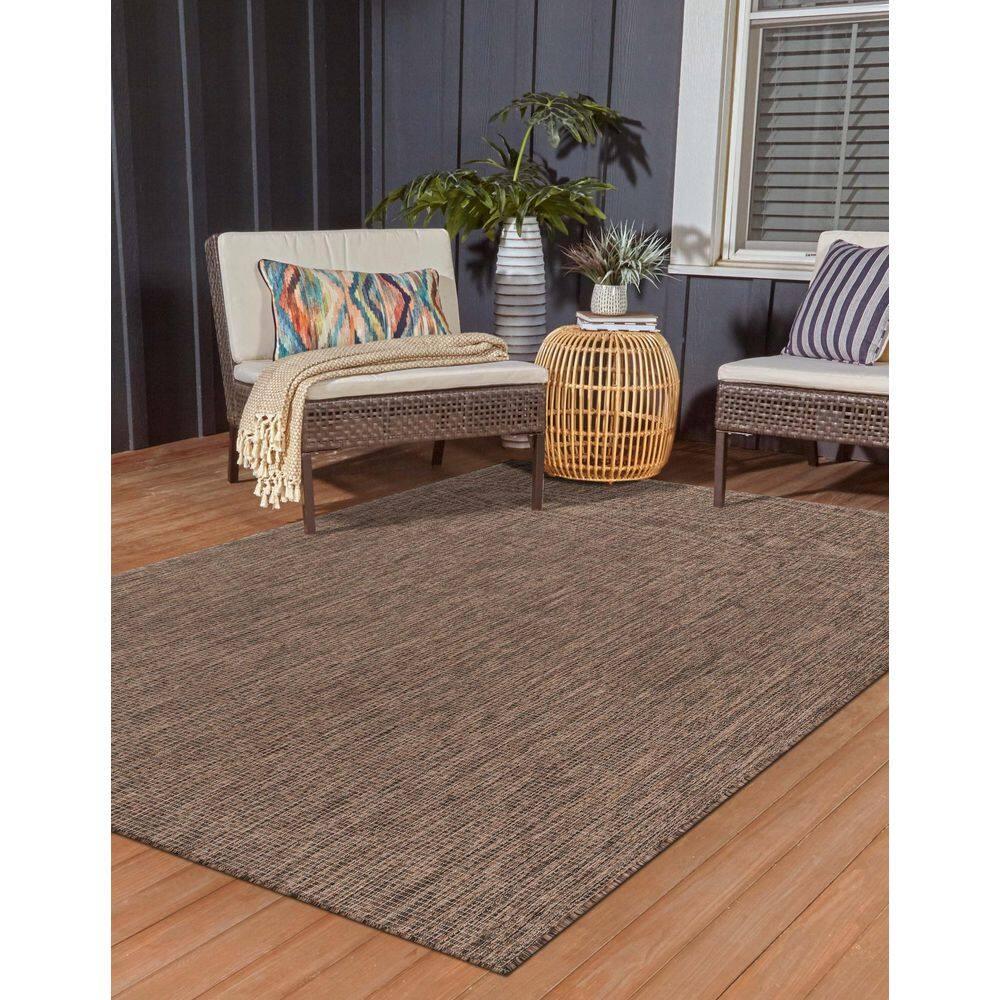 Unique Loom 4' 1 x 6' 1 Rectangle Indoor/Outdoor Solid Light Brown Area Rug
