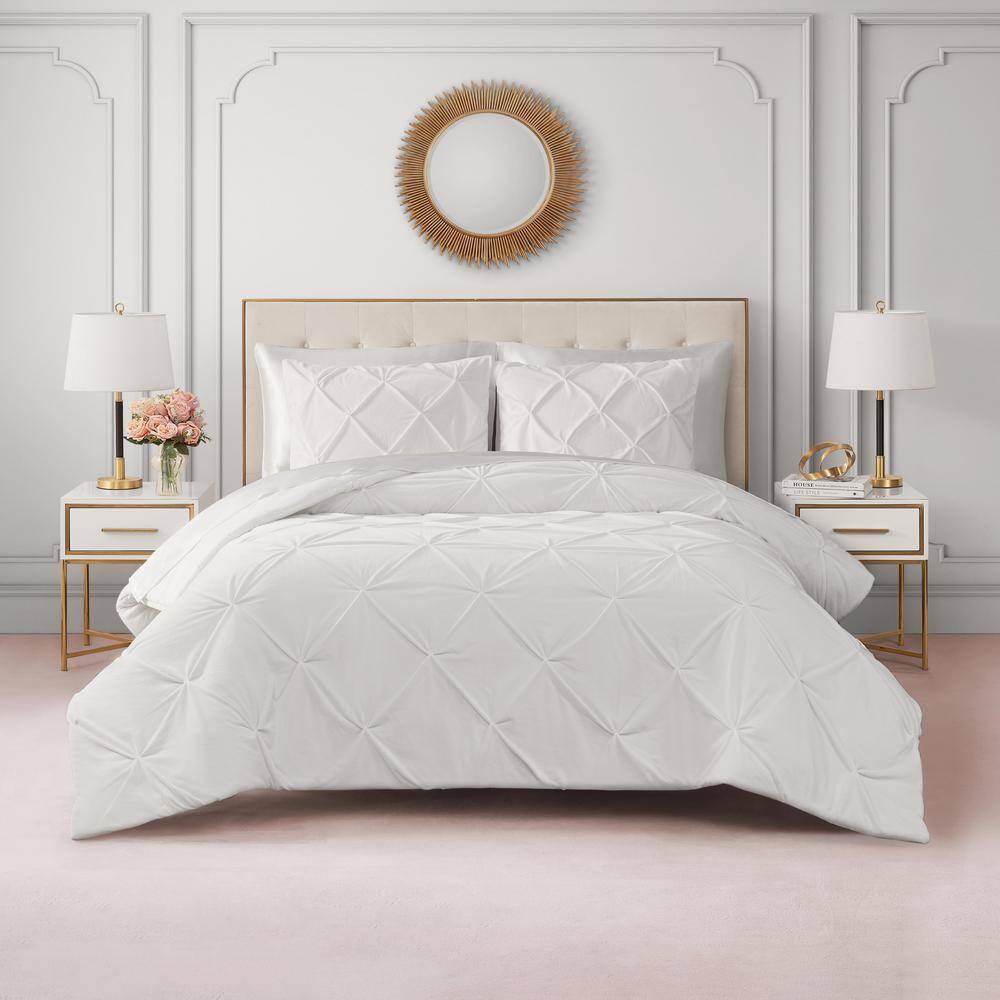 Juicy Couture Juicy Couture Kiss Pleat Plush Micromink Comforter Sets