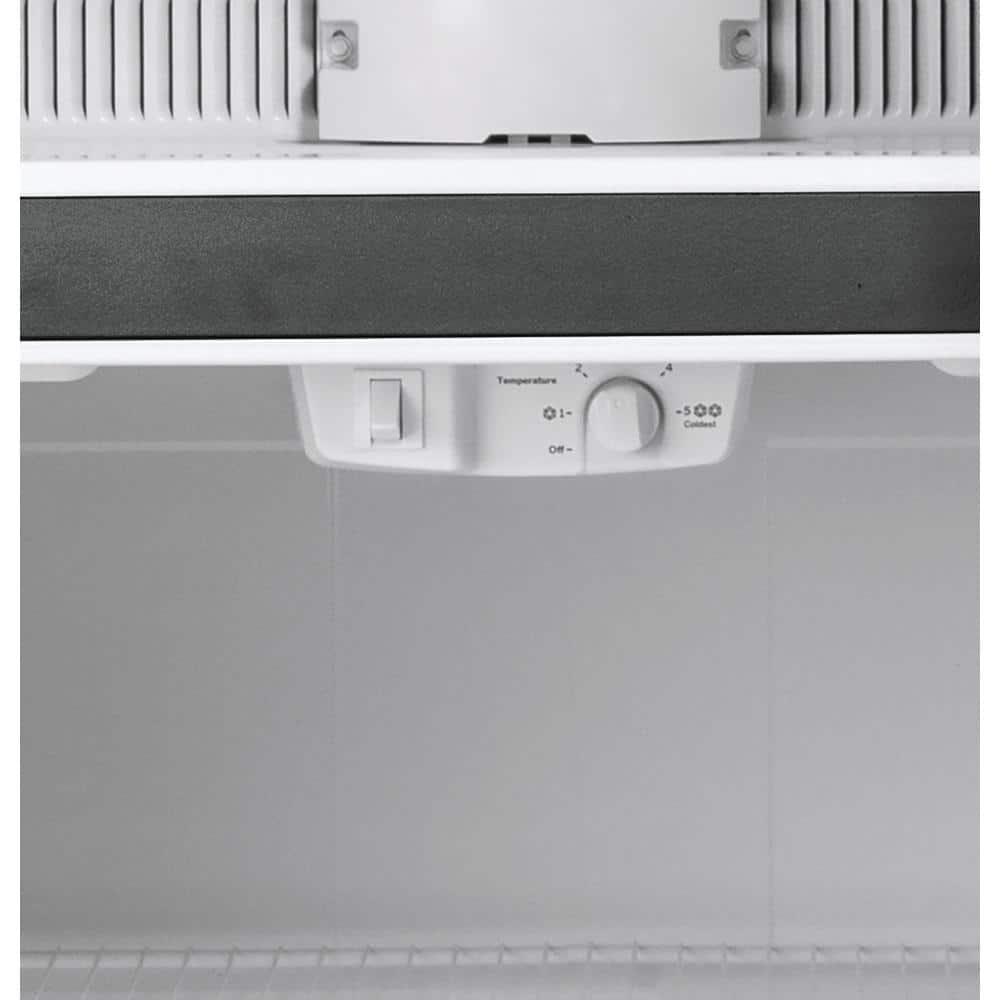 GE Appliances GTS22KYNRFS 33" Top Freezer 21.9 cu. ft. Refrigerator