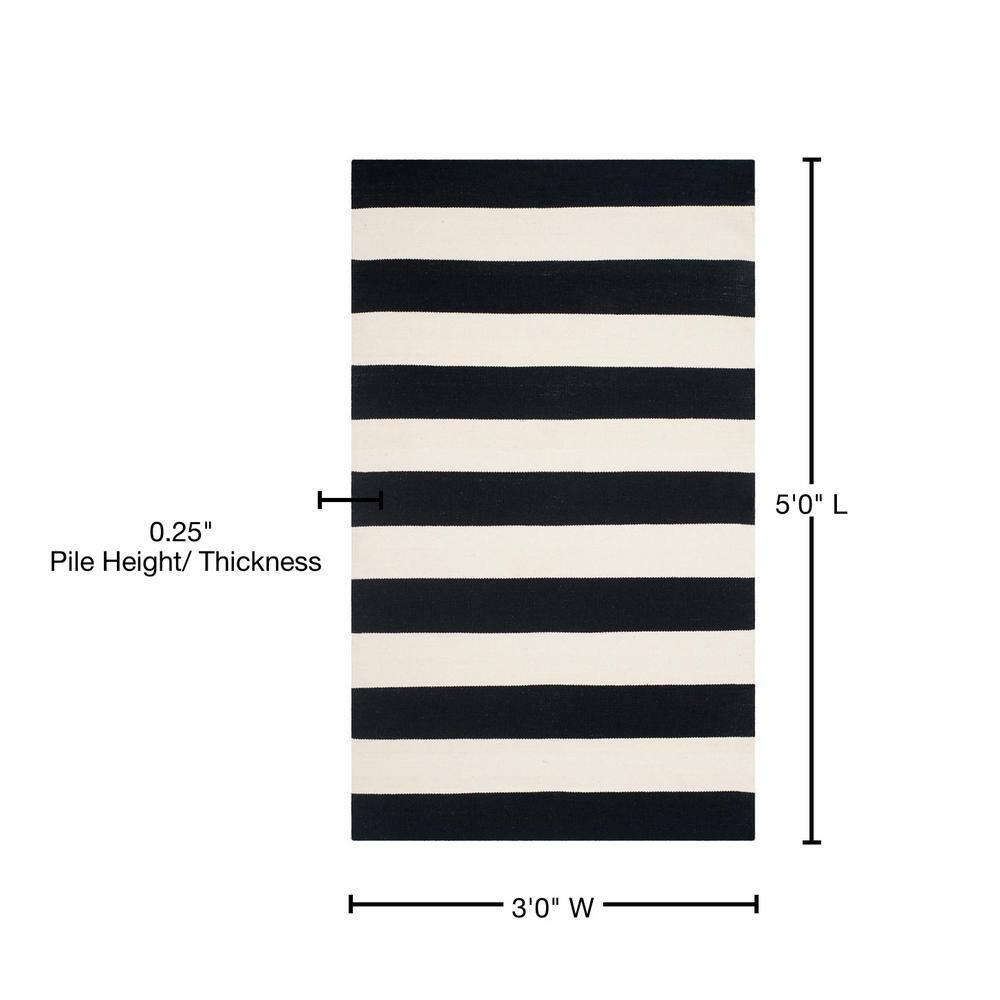 Montauk MTK712 Hand Woven Indoor Accent Rug - Black/Ivory - 3'x5' - Safavieh