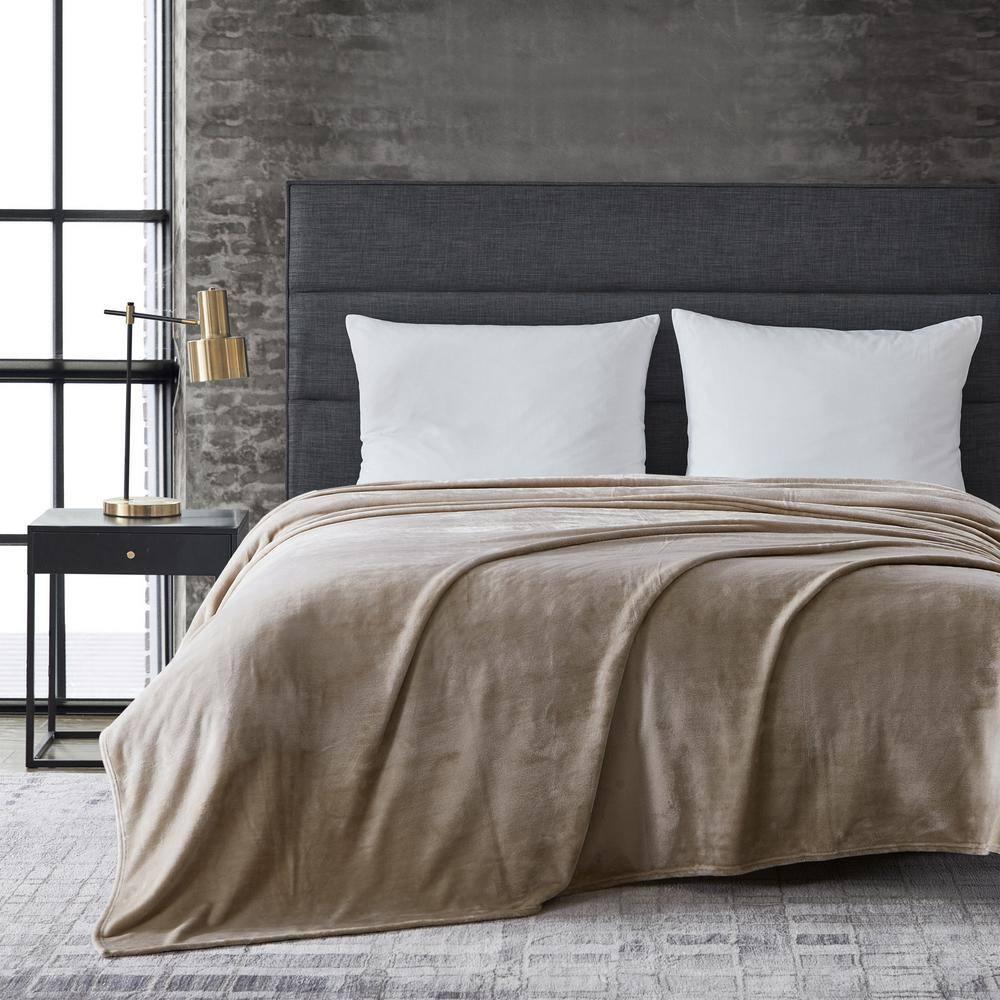 Kenneth Cole Reaction Ultra Soft Fleece Blanket