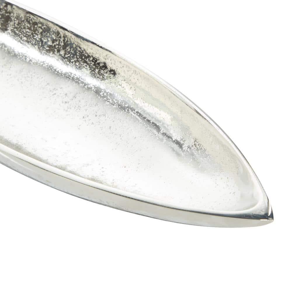 CosmoLiving by Cosmopolitan 24", 17"W Silver Aluminum Metal Fish Tray, 2-Pieces