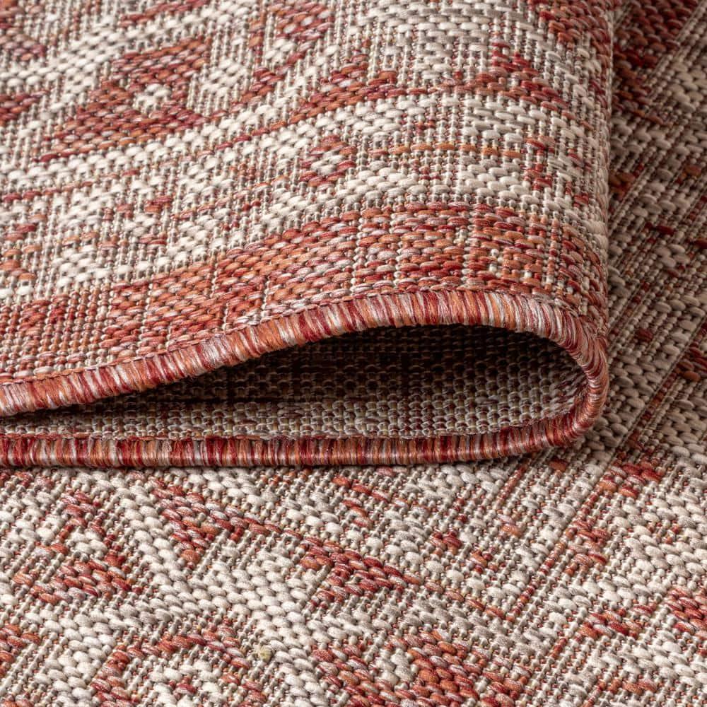 8'x10' Sinjuri Medallion Textured Weave Indoor/Outdoor Area Rug, Red/Taupe - JONATHAN Y