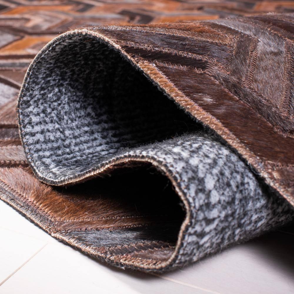 SAFAVIEH Studio Leather Kingsley Geometric Area Rug, Brown/Light Brown, 3' x 5'