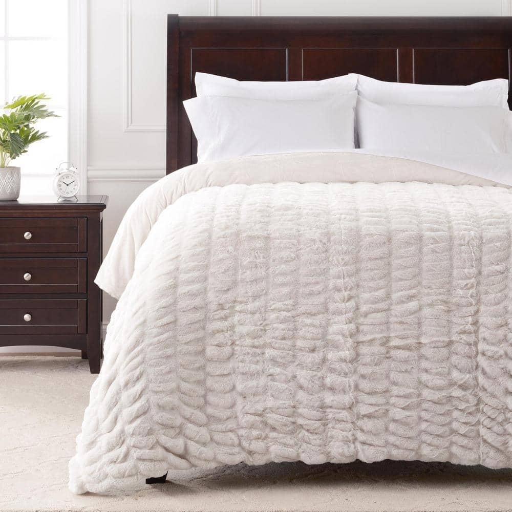 Chanasya Faux Fur Throw