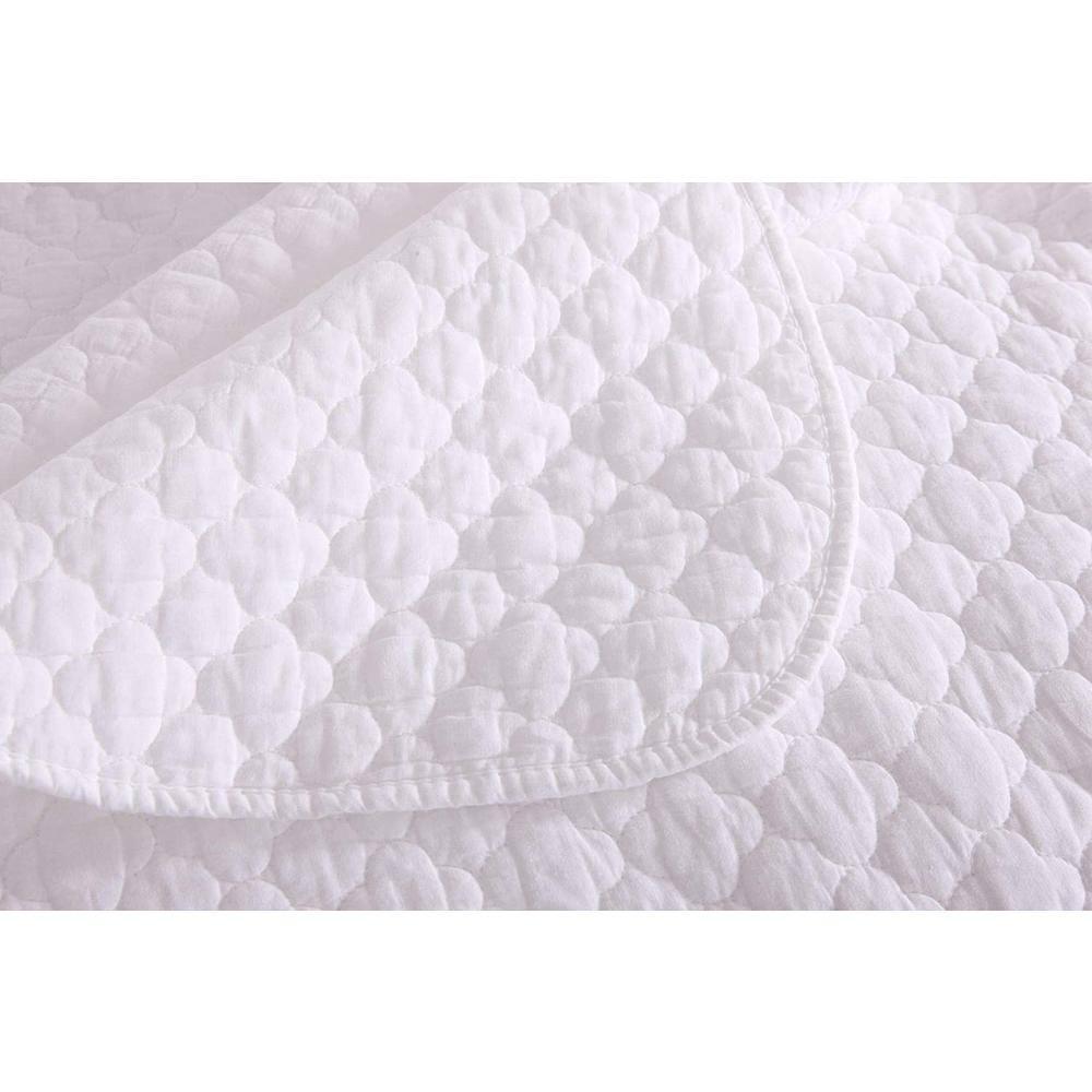 MarCielo WhiteCT Quilt Peony Cotton Geometric Shapes Quilt Set