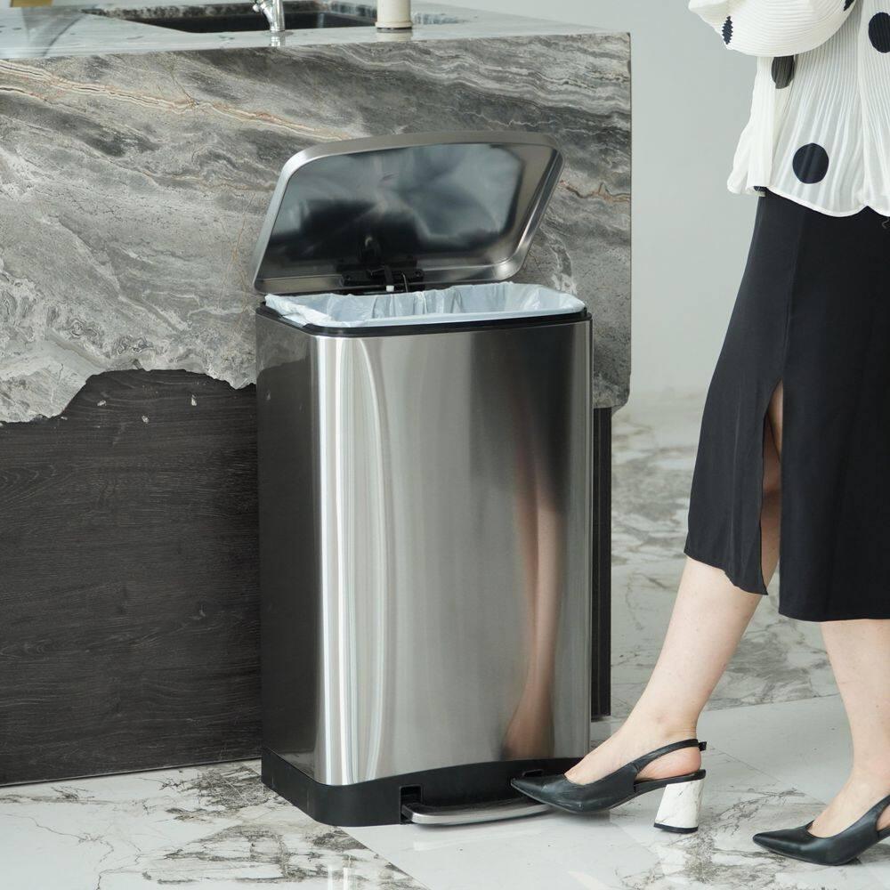 Steel Step On Trash Can - 10.6 Gallons