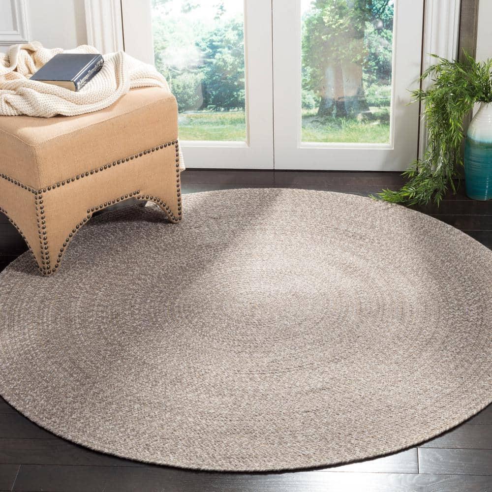 Braided BRD256 Hand Woven Indoor Area Rug - Ivory/Beige - 4' Round - Safavieh