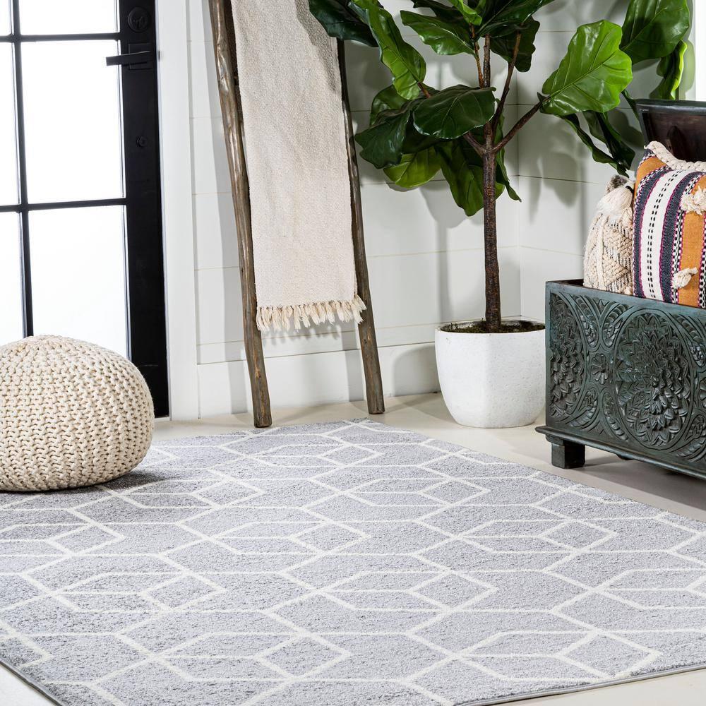 3'x5' Tumbling Blocks Modern Geometric Area Rug, Light Gray/White - JONATHAN Y