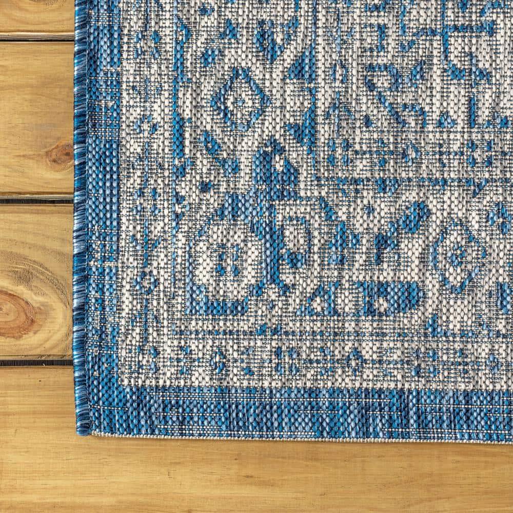 8'x10' Sinjuri Medallion Textured Weave Indoor/Outdoor Area Rug, Navy/Gray - JONATHAN Y