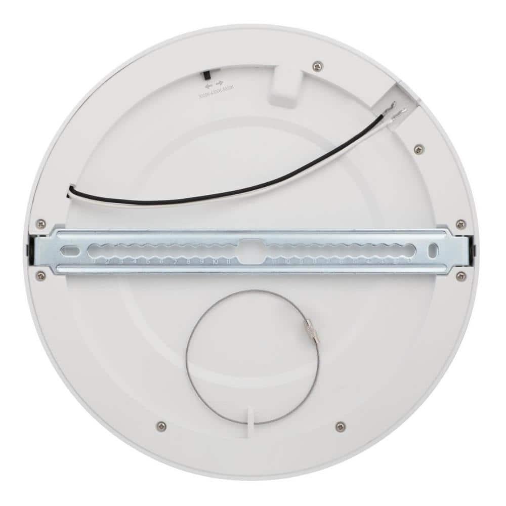 Westinghouse  Lighting 9 Inch 18 Watt LED Indoor Flush Mount Fixture with Motion Sensor and Color Temperature Selectable,White