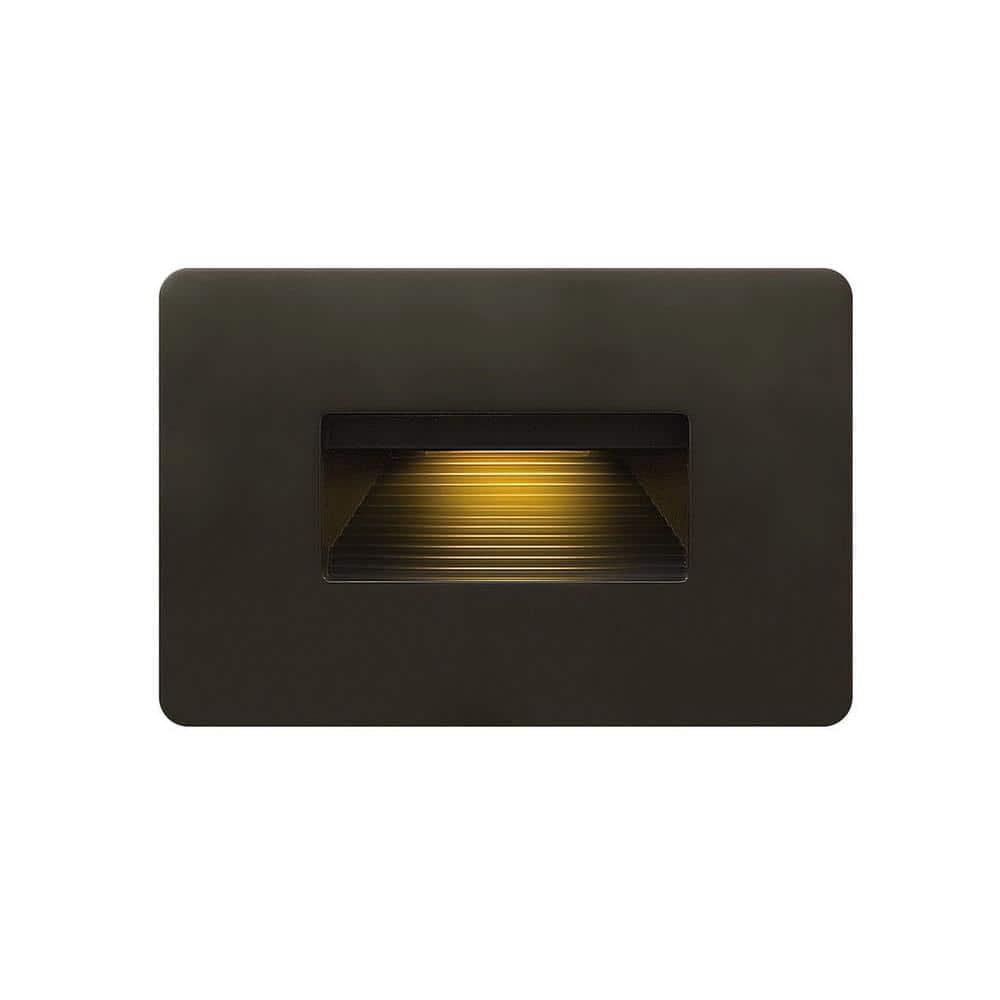 Luna Horizontal 120v 2700K Integrated LED Step Light