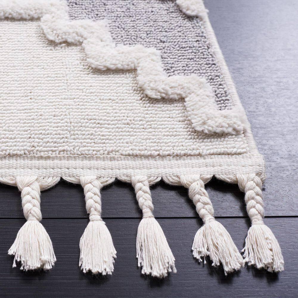 Marrakesh MRK532 Power Loomed Area Rug - Ivory/Grey - 5'3"x7'6" - Safavieh.