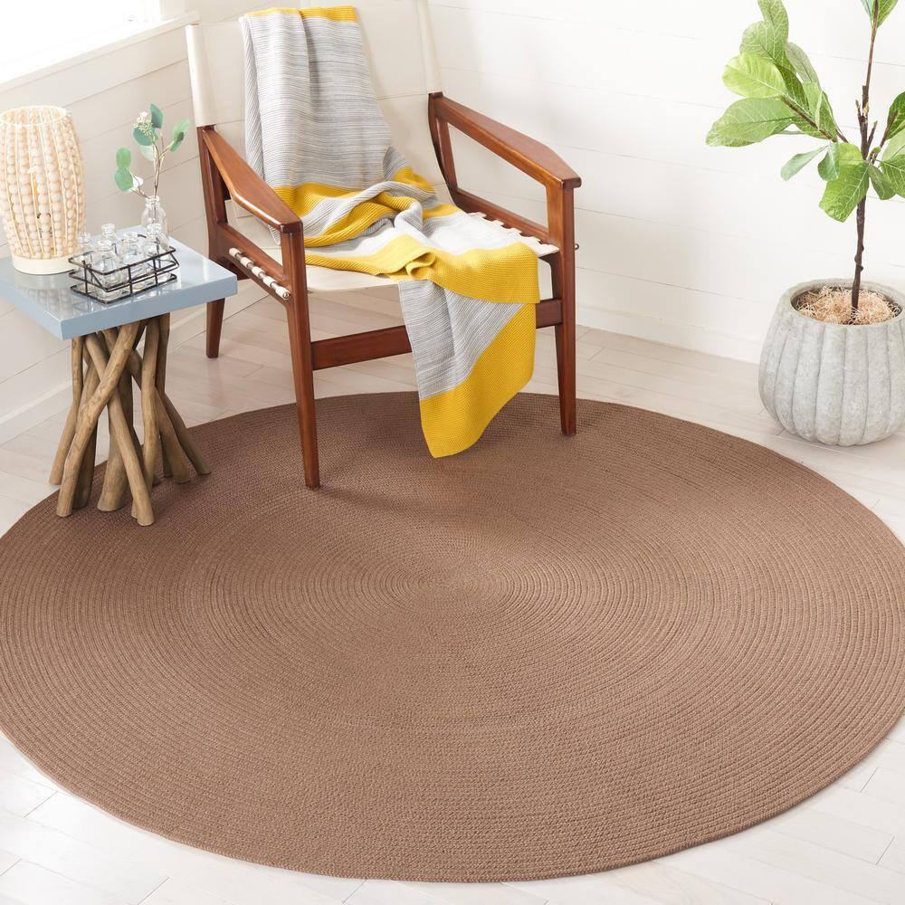 Braided BRD402 Hand Woven Area Rug - Brown - 3' round - Safavieh.