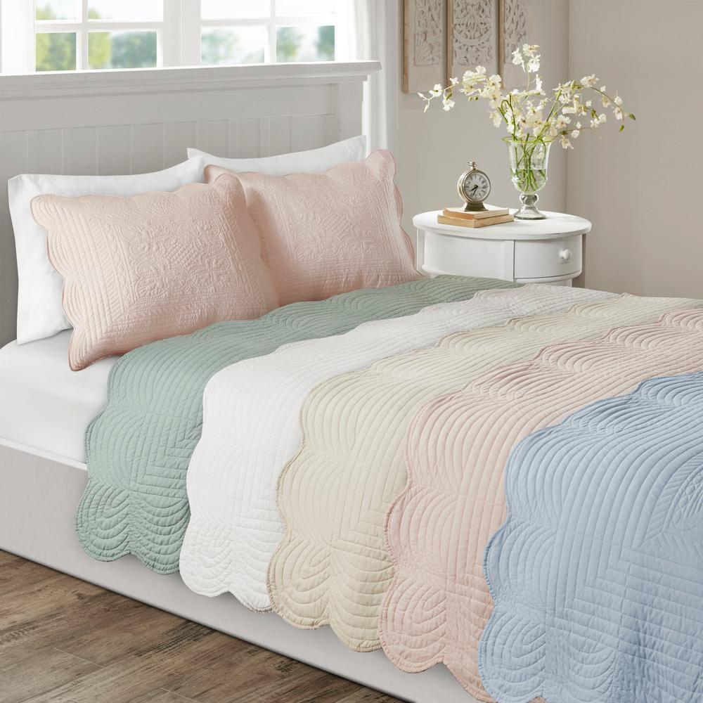 Madison Park Tuscany Scalloped Edge Quilt Set